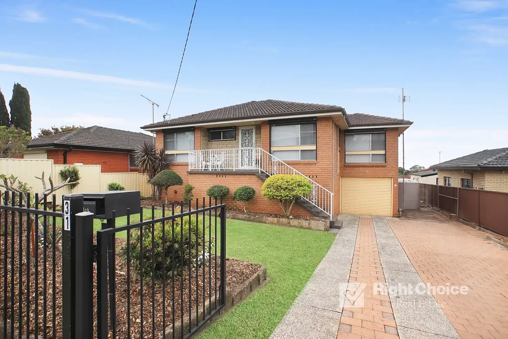31 Gipps Crescent, Barrack Heights, NSW 2528