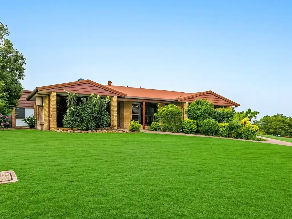 3 Schonwerder Drive, Windaroo, QLD 4207