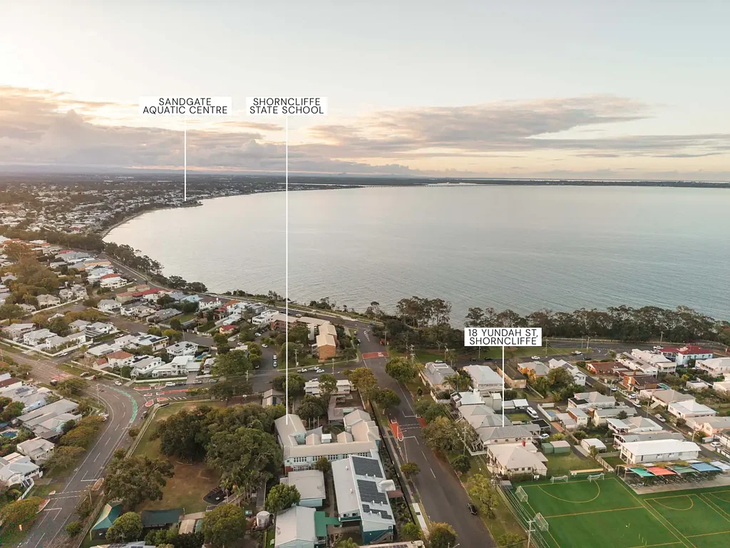 Shorncliffe 3 Slaapkamer Don't Wait for the Gavel: Classic Shorncliffe Character to Be Sold Prior or at Auction