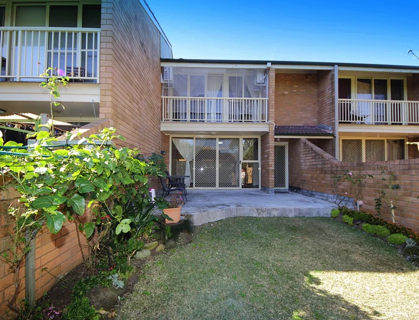 5/57-59 Powell Street, Yagoona, South Western Suburbs, 3 phòng ngủ, 2 phòng tắm, Townhouse