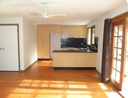 21 William Perry Close, Endeavour Hills, South East Melbourne, 3 Bedrooms, 1 Bathrooms, House