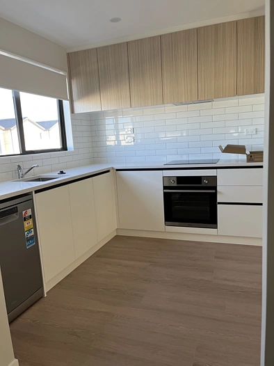 Four bedroom - Near NEW!