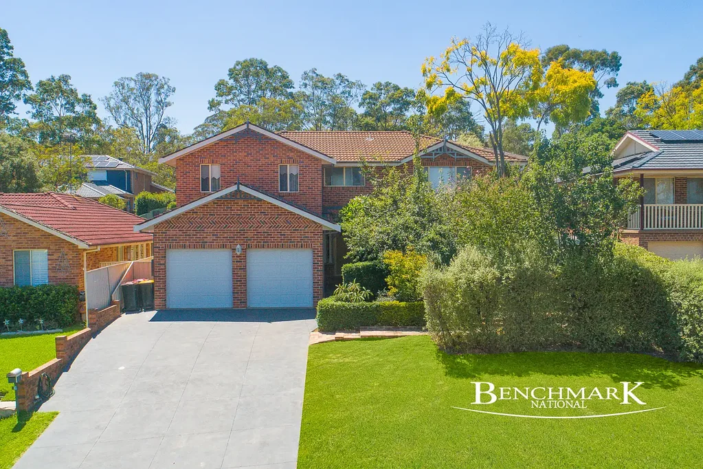 3 Joseph Banks Court, Mount Annan, NSW 2567
