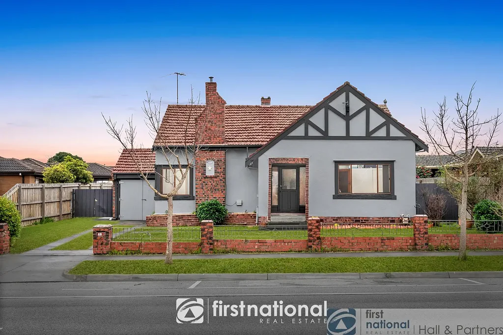 Dandenong 3Habitaciones Exceptional 853m² Opportunity – A Great Home, A Great Block, A Wealth of Possibilities