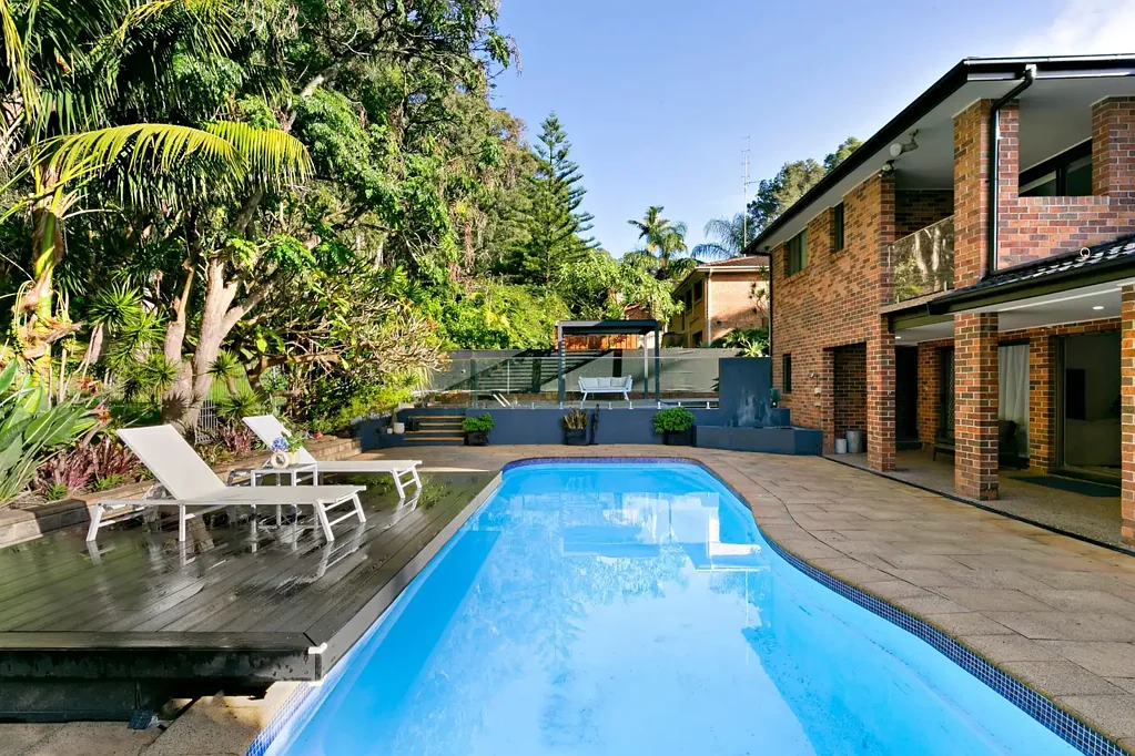 Barrack Heights 4 Slaapkamer Complete family home