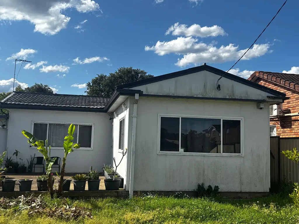 Spacious 2-Bedroom Family Home in Doonside