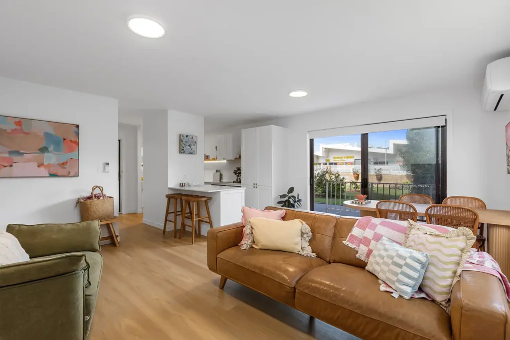2/1031 Gold Coast Highway, Palm Beach, QLD 4221