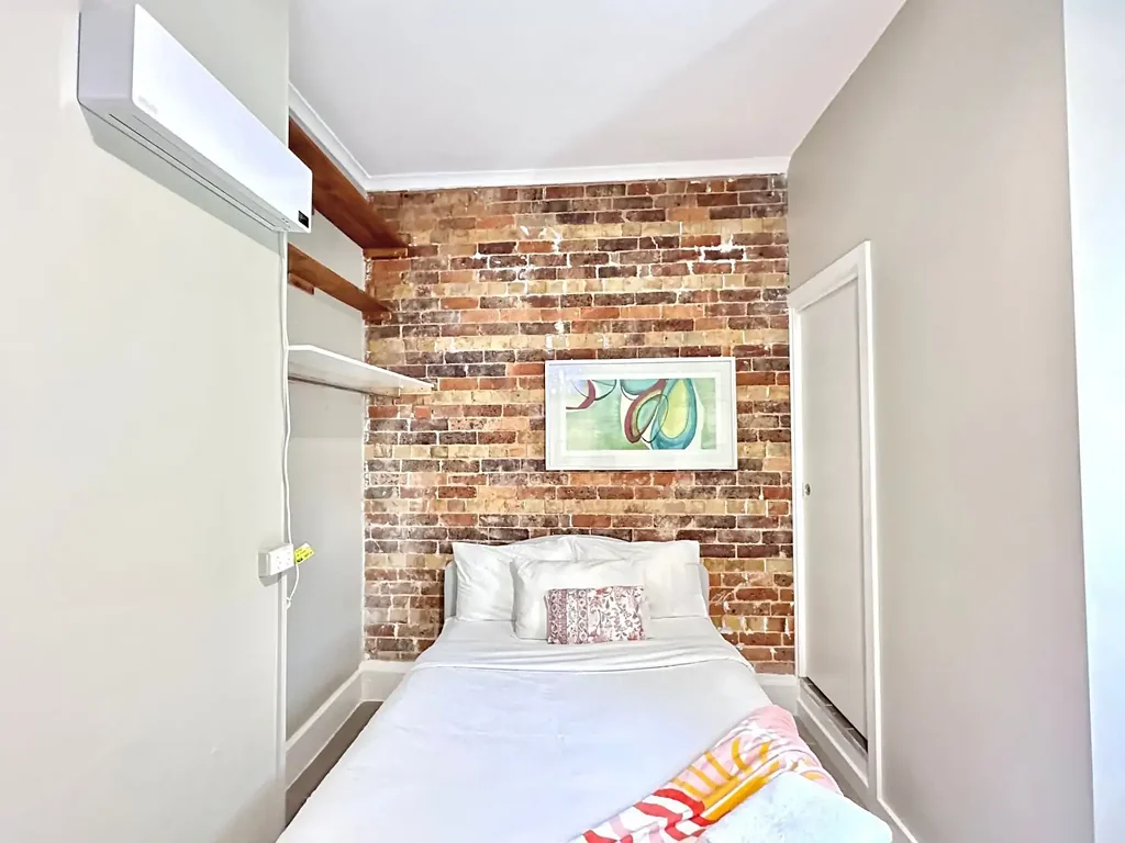 Ensuite Room for Rent in the Heart of Oxford Street