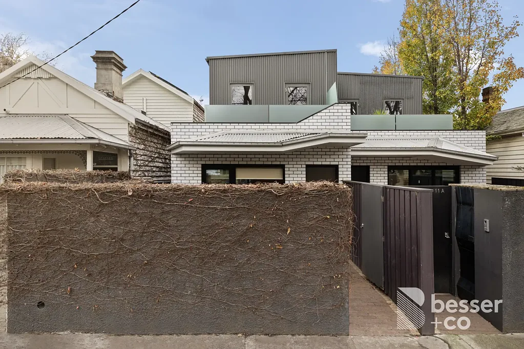 Prahran 2બેડરૂમ Blissful Urban Seclusion - EOI ends 18th August at 12:30pm