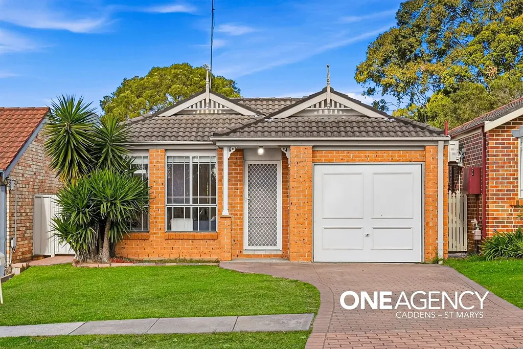 Claremont Meadows 3房 黄金地段翻新家庭住宅！！！ RENOVATED FAMILY HOME IN PRIME LOCATION!!!
