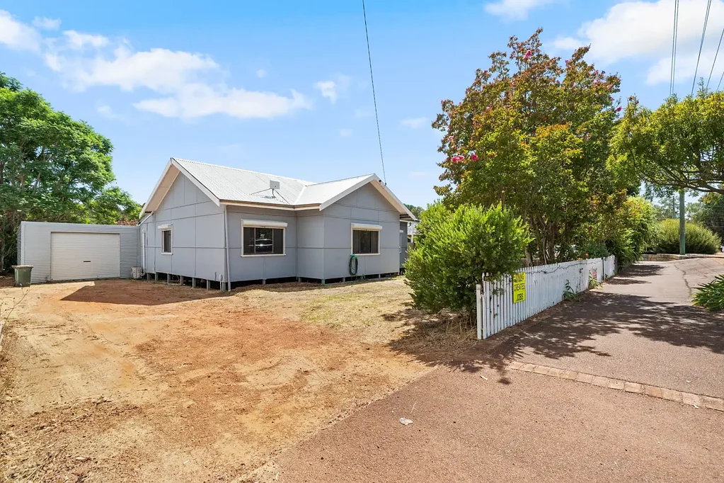 44 McLarty Street, Dwellingup, WA 6213