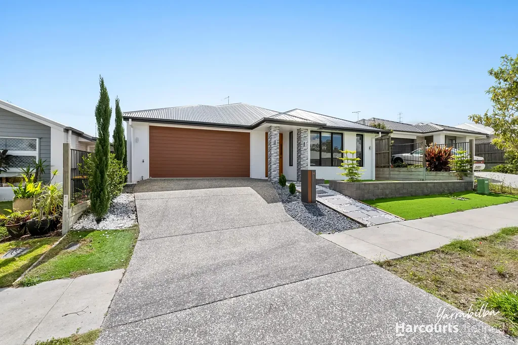 SPACIOUS FAMILY LIVING IN THE HEART OF YARRABILBA