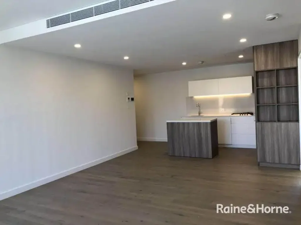 Modern 2-Bedroom Apartment in Prime Waterloo Location - Ground Floor Convenience