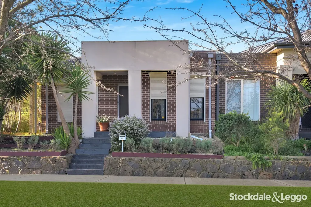 Low-Maintenance Living with Park Views