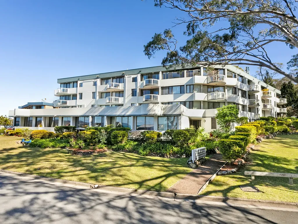 2 Bedroom Unit with Water Views