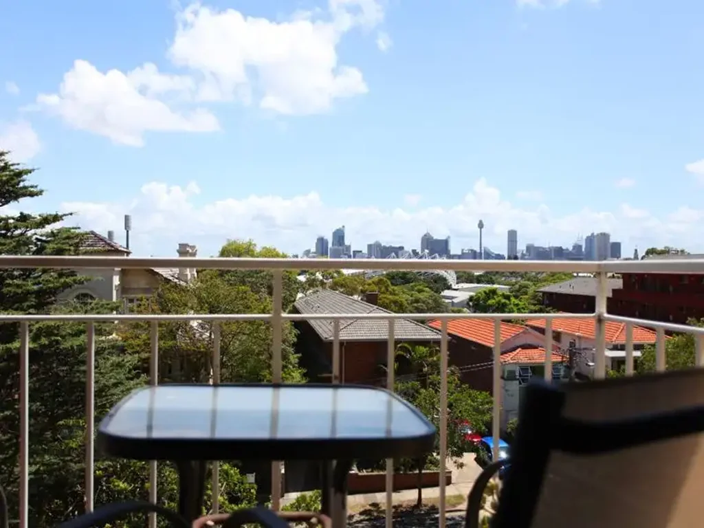 Renovated apartment with stunning views & undercover parking