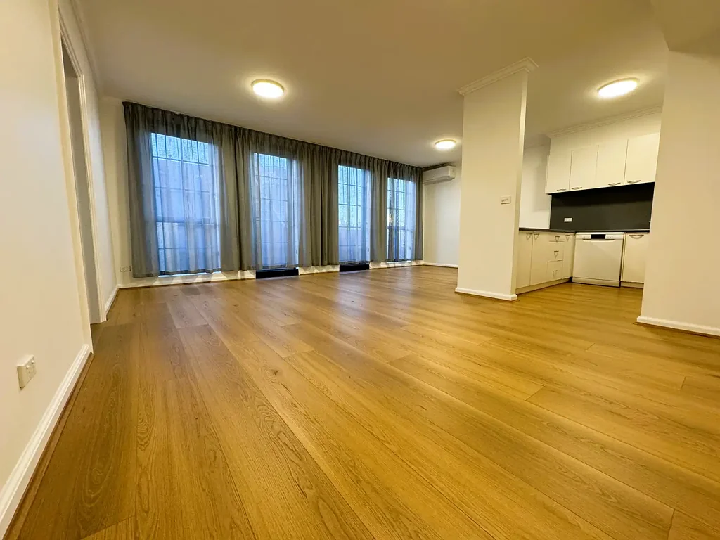 Spacious 3-Bedroom, 1-Study, 2-Bathroom, 1 Car Park, Apartment in Prime South Yarra Location