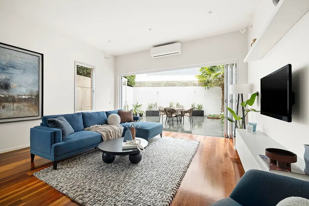 52 Glen Huntly Road, Elwood, VIC 3184