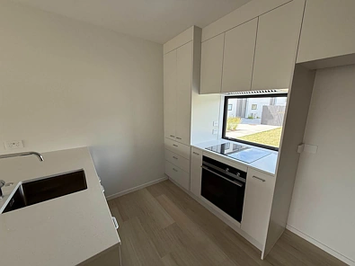 Unit 3 / 26 Landview Road BRAND NEW Town House