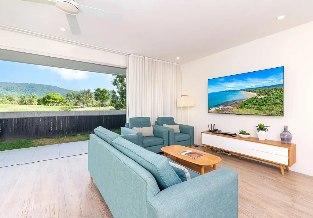 Port Douglas 3 Bedroom DELUXE 3 BEDROOM VILLA OFFERS STYLE AND SPACE - GOLF COURSE VIEWS...