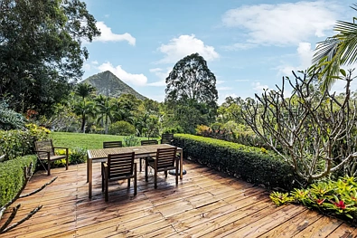 Pomona 3房  Private Hinterland Sanctuary with Captivating Mt Cooroora Views