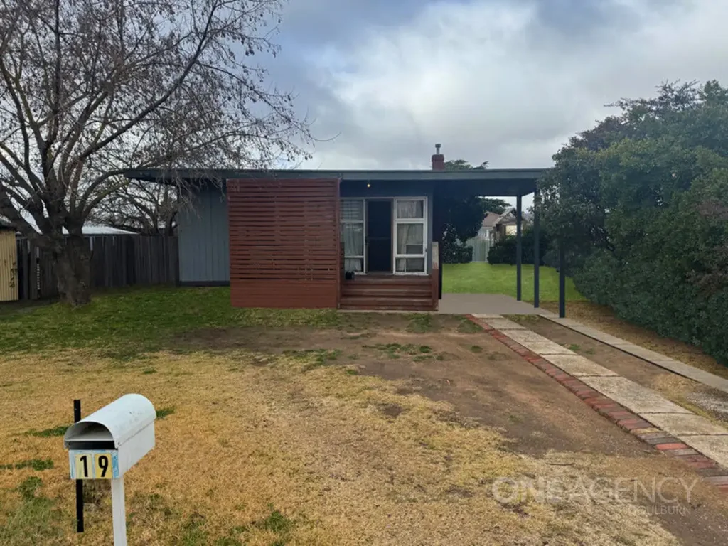 19 Gerathy Street, Goulburn, NSW 2580