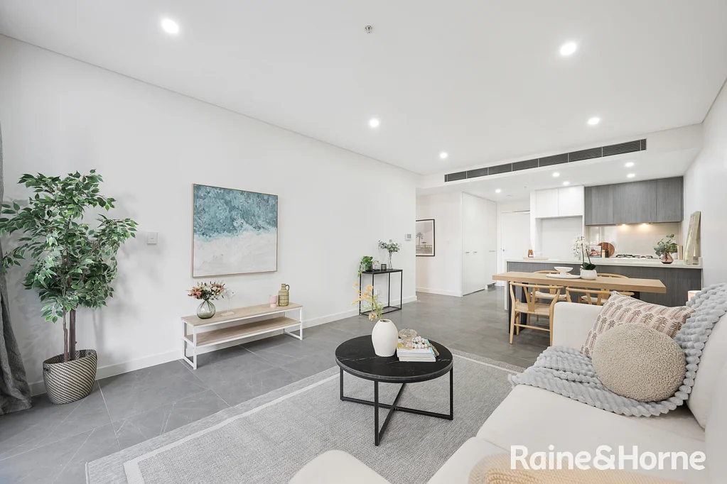 Lidcombe 2房 毗邻Accor Stadium的超大两卧室加书房公寓，带泳池和花园景观 Over-sized Two bedroom Plus Study Apartment with Pool and Garden View next to Accor Stadium
