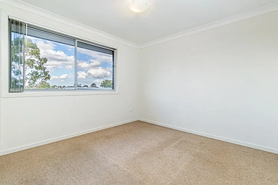 3/8 Holland Crescent, Casula, NSW 2170, 3房, 2浴, Townhouse