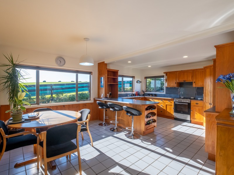 557 Meremere Road, Ohangai, South Taranaki, 4 Kuwarto, 2 Banyo