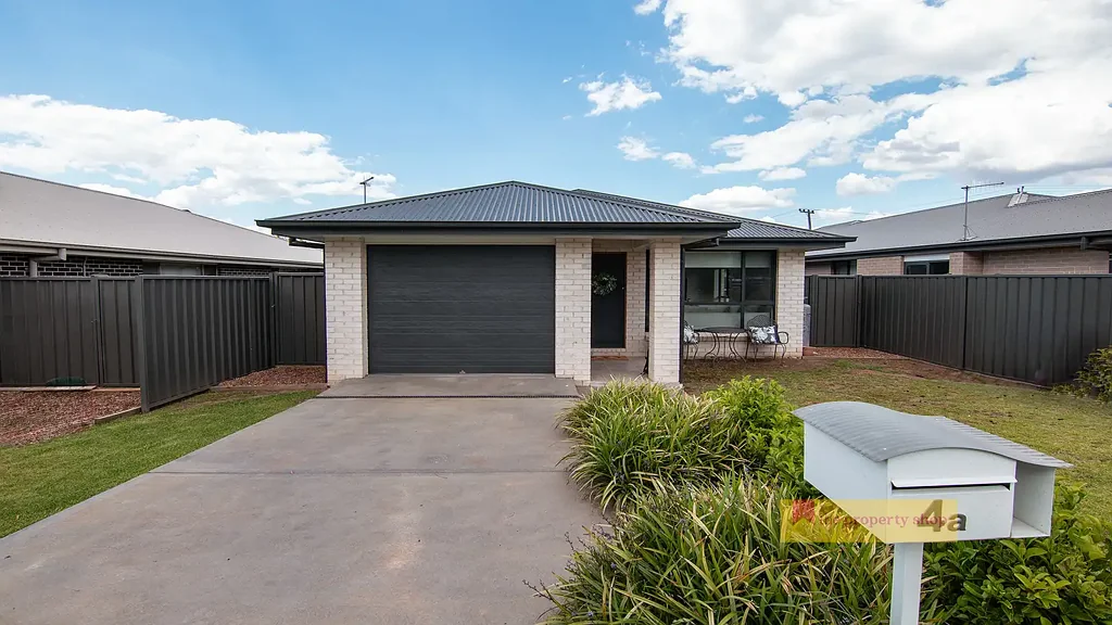 Mudgee 4ਬੈੱਡਰੂਮ LOW MAINTENANCE LIVING - SAVVY INVESTORS TAKE NOTE
