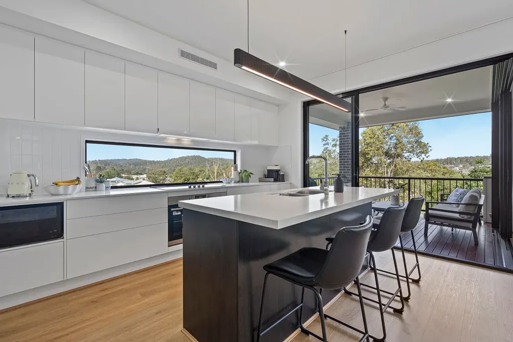 Upper Kedron 5 Bedroom Elevated Architectural Elegance with Sweeping Hillside Views
