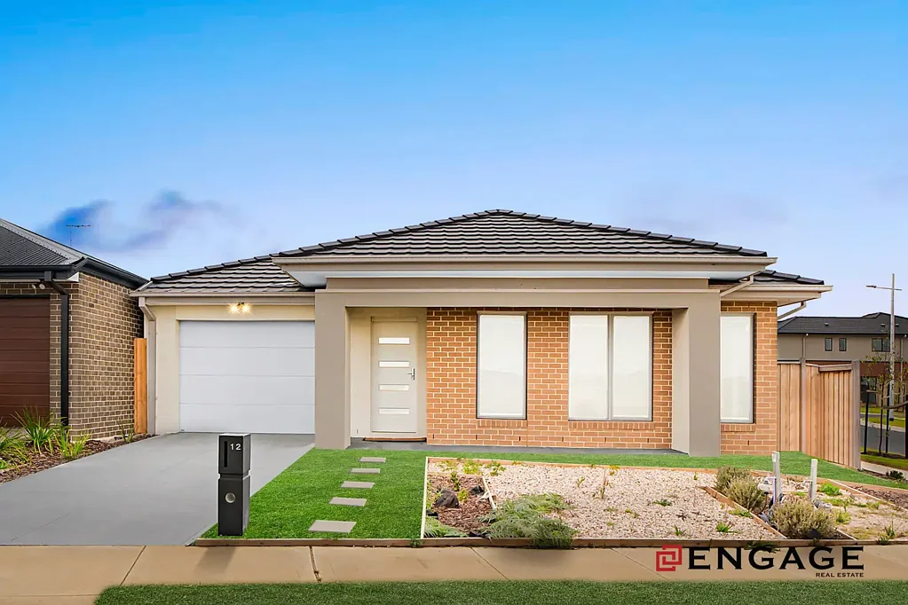 12 Gardenvale Avenue, Mambourin, VIC 3024