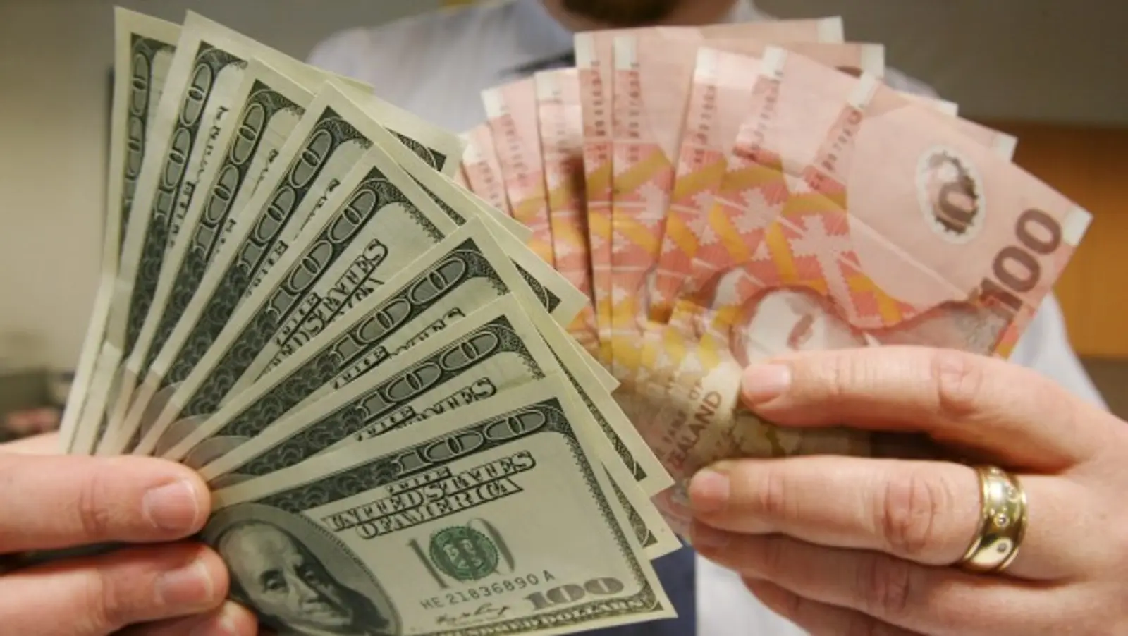 美元走弱,新西兰元升至三个月以来的最高点