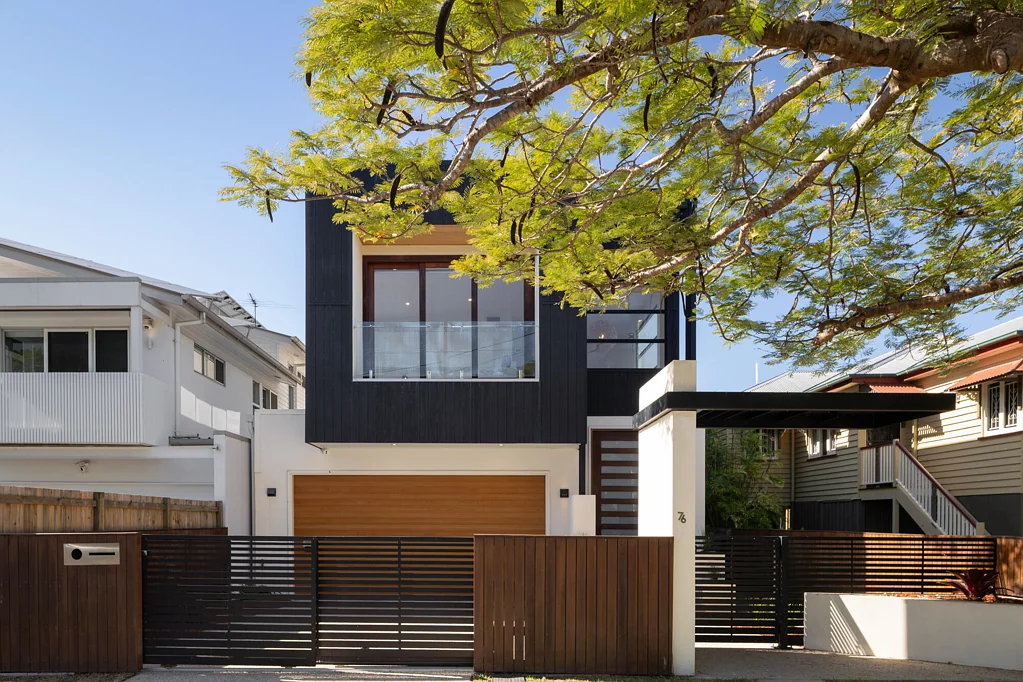 Bulimba 4ห้องนอน Contemporary Family Living Just Moments from Oxford Street