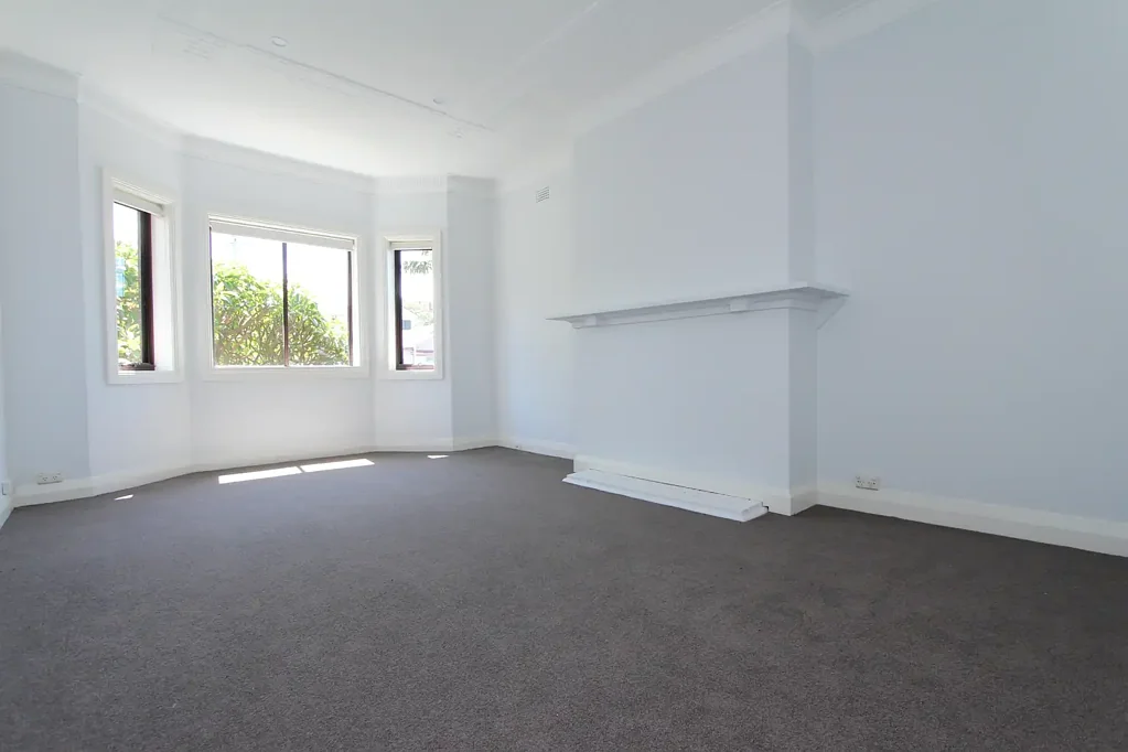 FULLY RENOVATED 3-4 BEDROOM DUPLEX WITH LOCK UP GARAGE