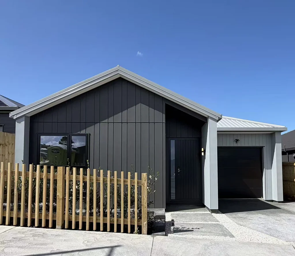 Orewa 4 Slaapkamer Budget-Friendly Modern 4-Bedroom Retreat