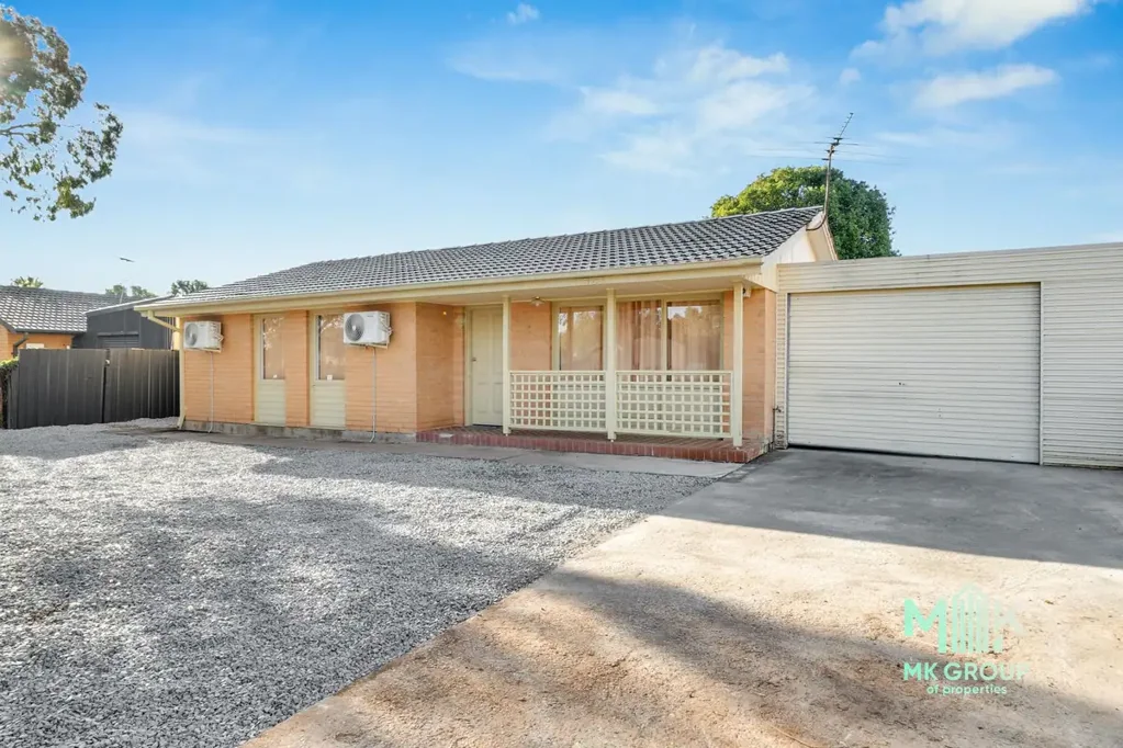 Davoren Park 3ห้องนอน 🏡 FULLY RENOVATED HOME ON A MASSIVE 624m² BLOCK — Huge Shed, Wide Frontage & Redevelopment Potential.