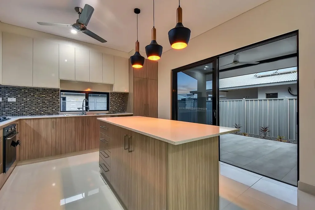 🏡 Freshly Painted 3-Bedroom Family Home in Quiet Zuccoli Court