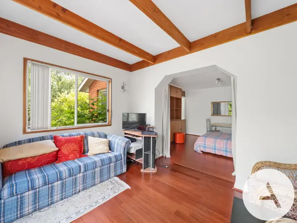 Self-Contained Flat in Central Location