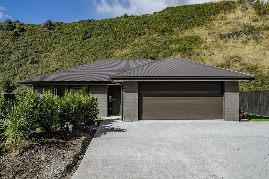Glenorchy 3房  Modern, and private Glenorchy getaway
