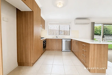 2/10 Rush Street, Warragul, VIC 3820, 3房, 1浴, Unit