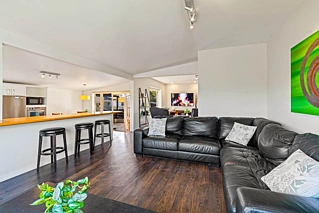 3 Tupaki Place, Pakuranga Heights, Manukau City