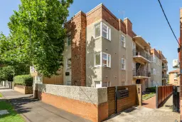 7/189 Brighton Road, Elwood