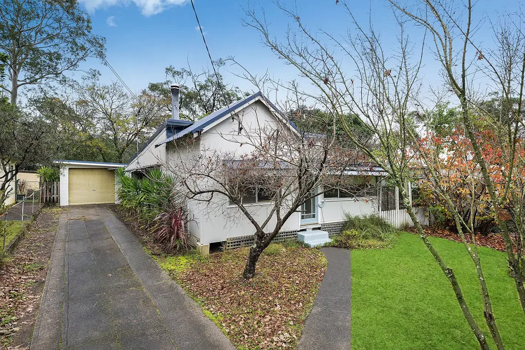 Hazelbrook 3Zimmer Charming Three Bedroom Cottage on 670sqm (approx.) Block