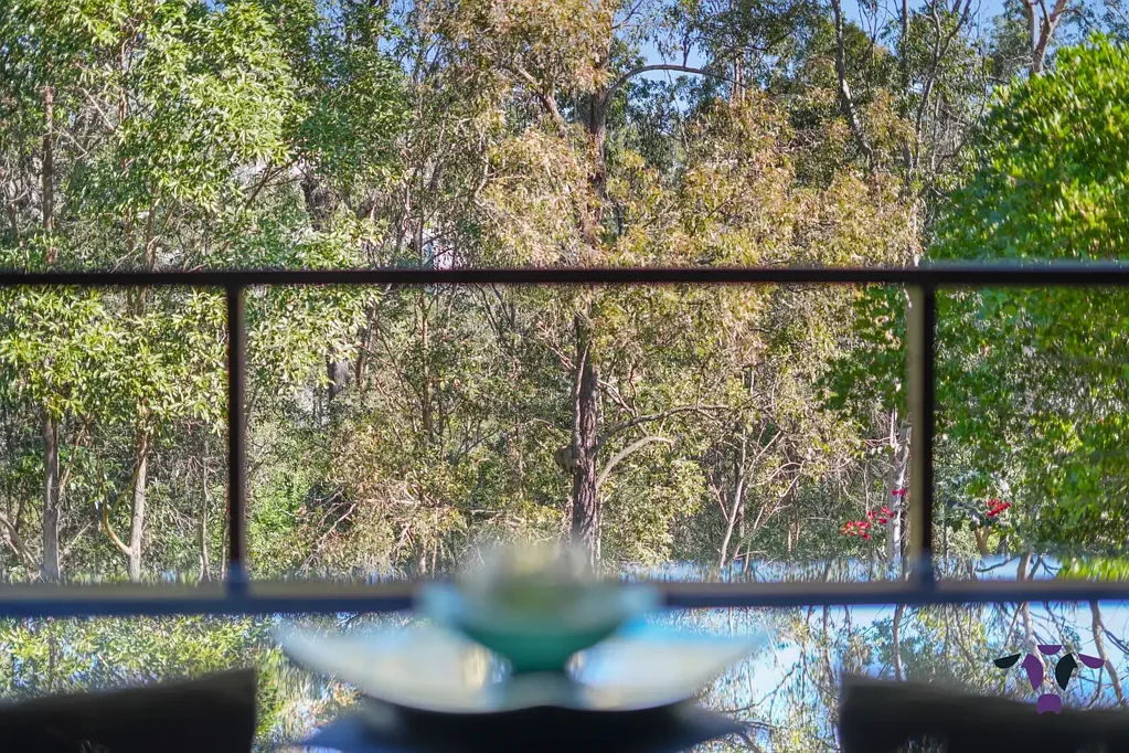 Springfield 4部屋 One Neighbour ! Peaceful Bushland Living on a Generous 642sqm Block