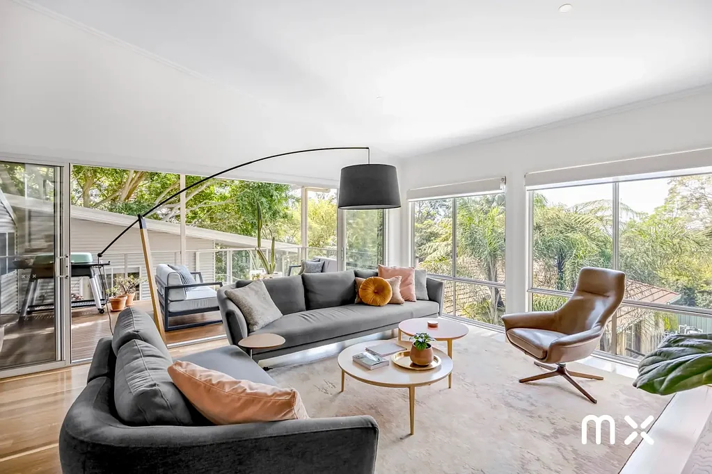 Thirroul 5房 五卧奢居 朝北阳台 多区连通 私密绿荫 便利生活 高效舒适 硬木地板 太阳能充电 Tranquillity