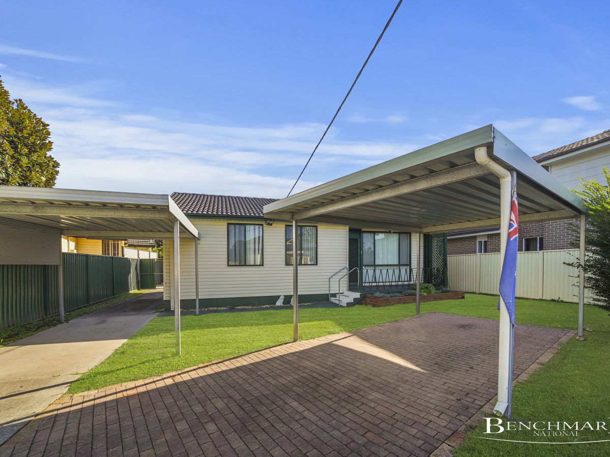 33 BARDIA PDE, HOLSWORTHY NSW 2173, 0 Bedrooms, 0 Bathrooms, House