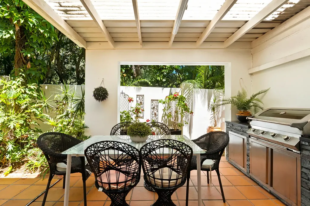 Southport 2房  Beautiful Single-Level Living in Exclusive Adelphi Springs - 1 Parkview