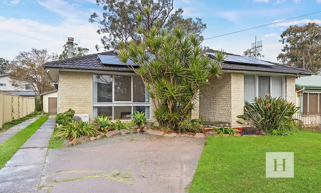 13 McCrea Boulevard, San Remo, NSW 2262