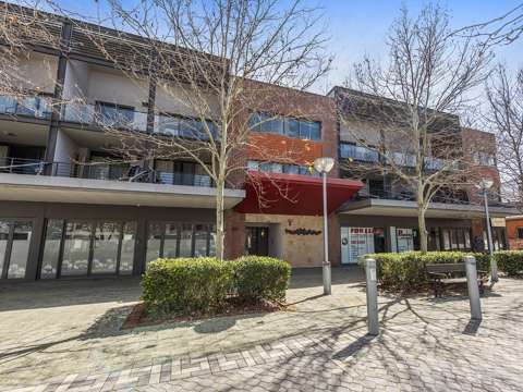 Stunning Apartment - Part Furnished - Balcony
